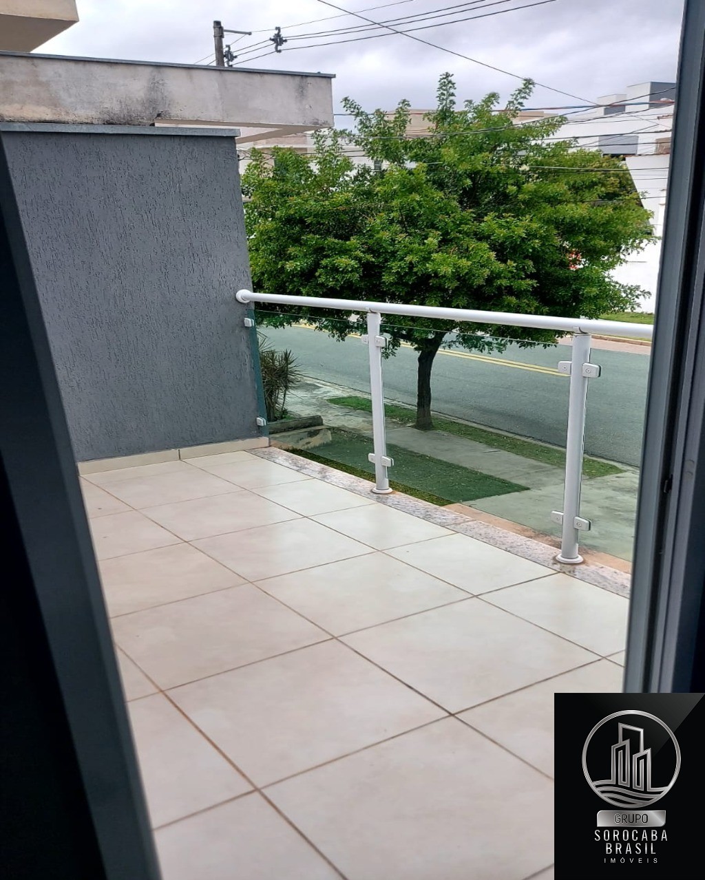 Sobrado com 3 dormitórios à venda, 140 m² por R$ 640.000 - l