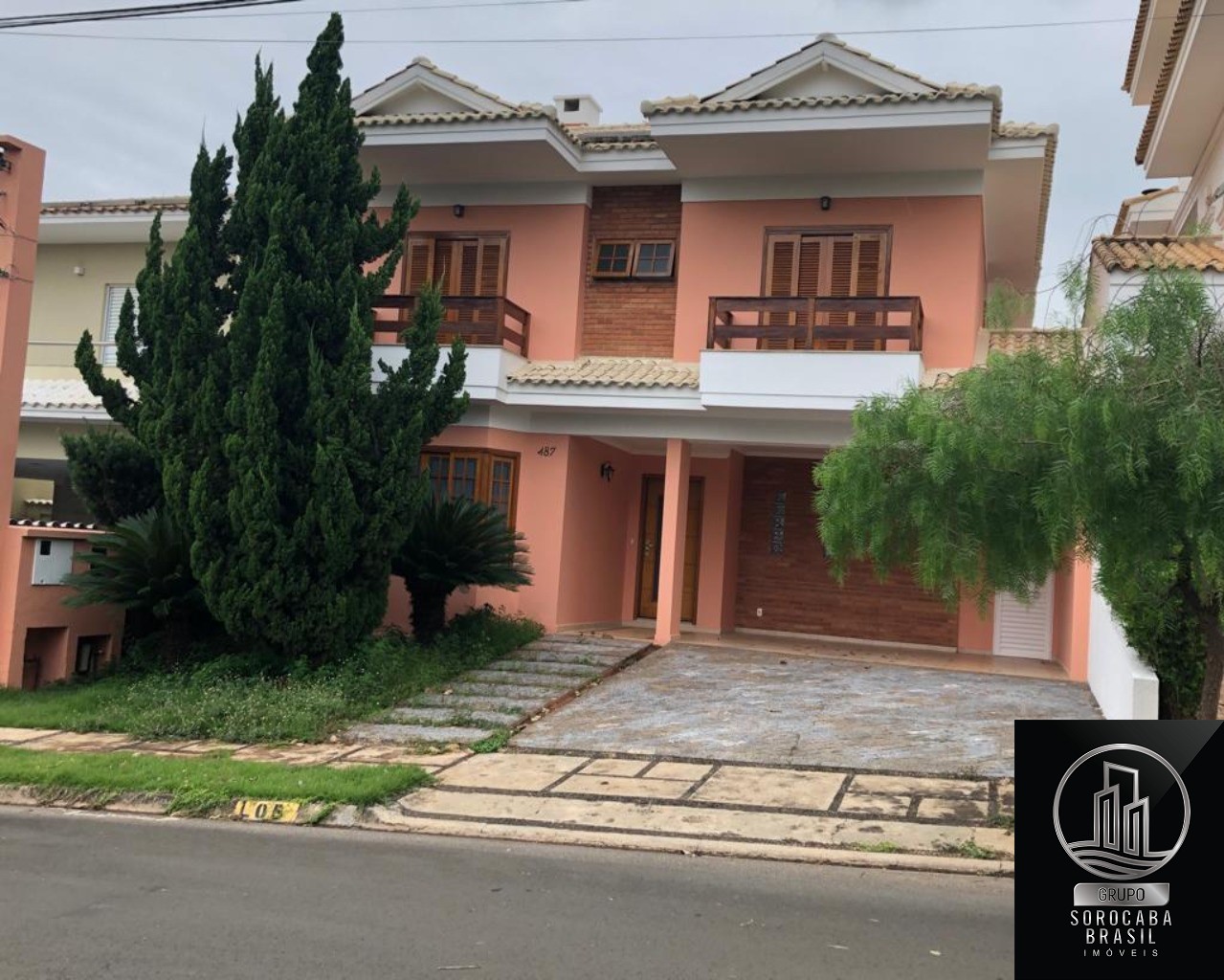 Sobrado com 3 dormitórios à venda, 391 m² por R$ 2.100.000 -