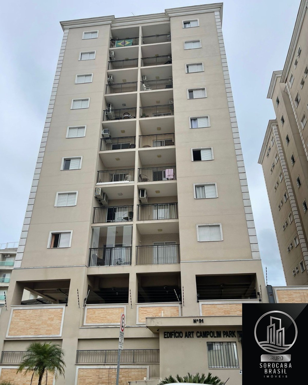 Apartamento com 2 dormitórios à venda, 65 m² por R$ 500.000 