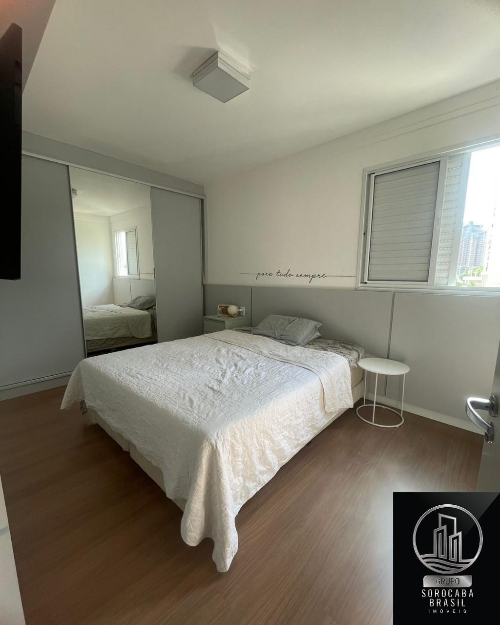 Apartamento com 2 dormitórios à venda, 73 m² por R$ 750.000 