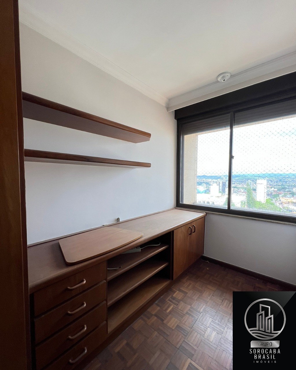 Apartamento com 4 dormitórios à venda, 273 m² por R$ 1.350.0