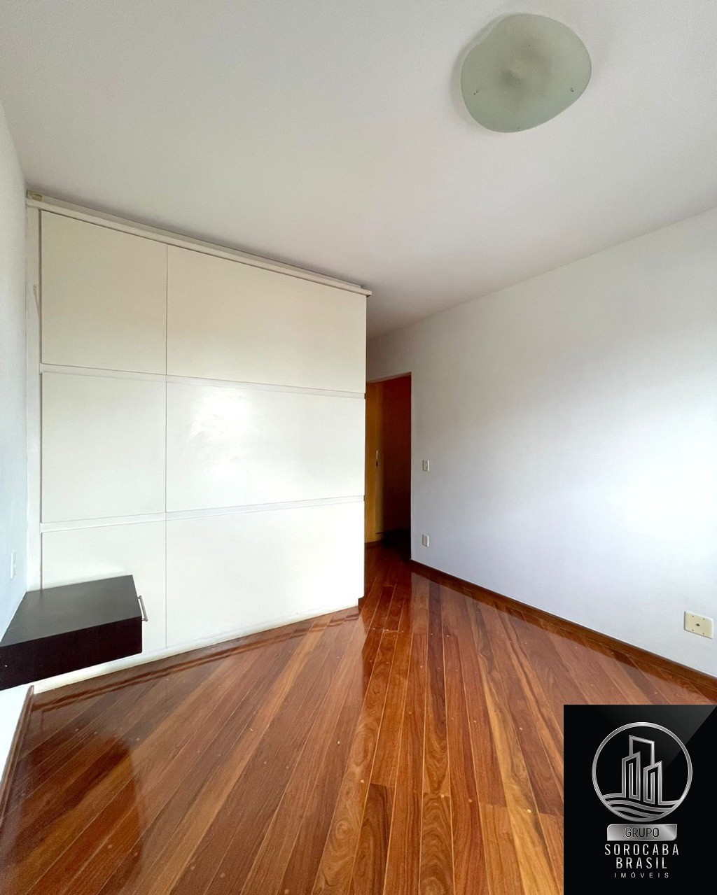 Apartamento com 4 dormitórios à venda, 190 m² por R$ 1.100.0