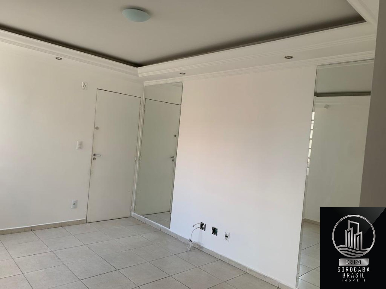 Apartamento com 2 dormitórios à venda, 46 m² por R$ 179.000 