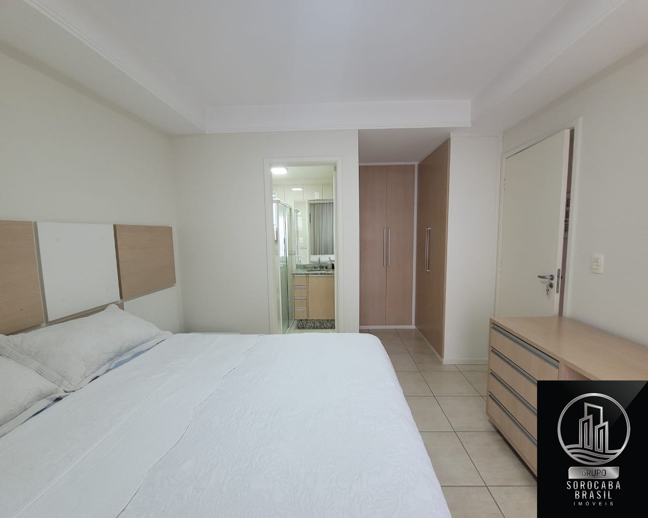 Apartamento com 3 dormitórios à venda, 90 m² por R$ 550.000 
