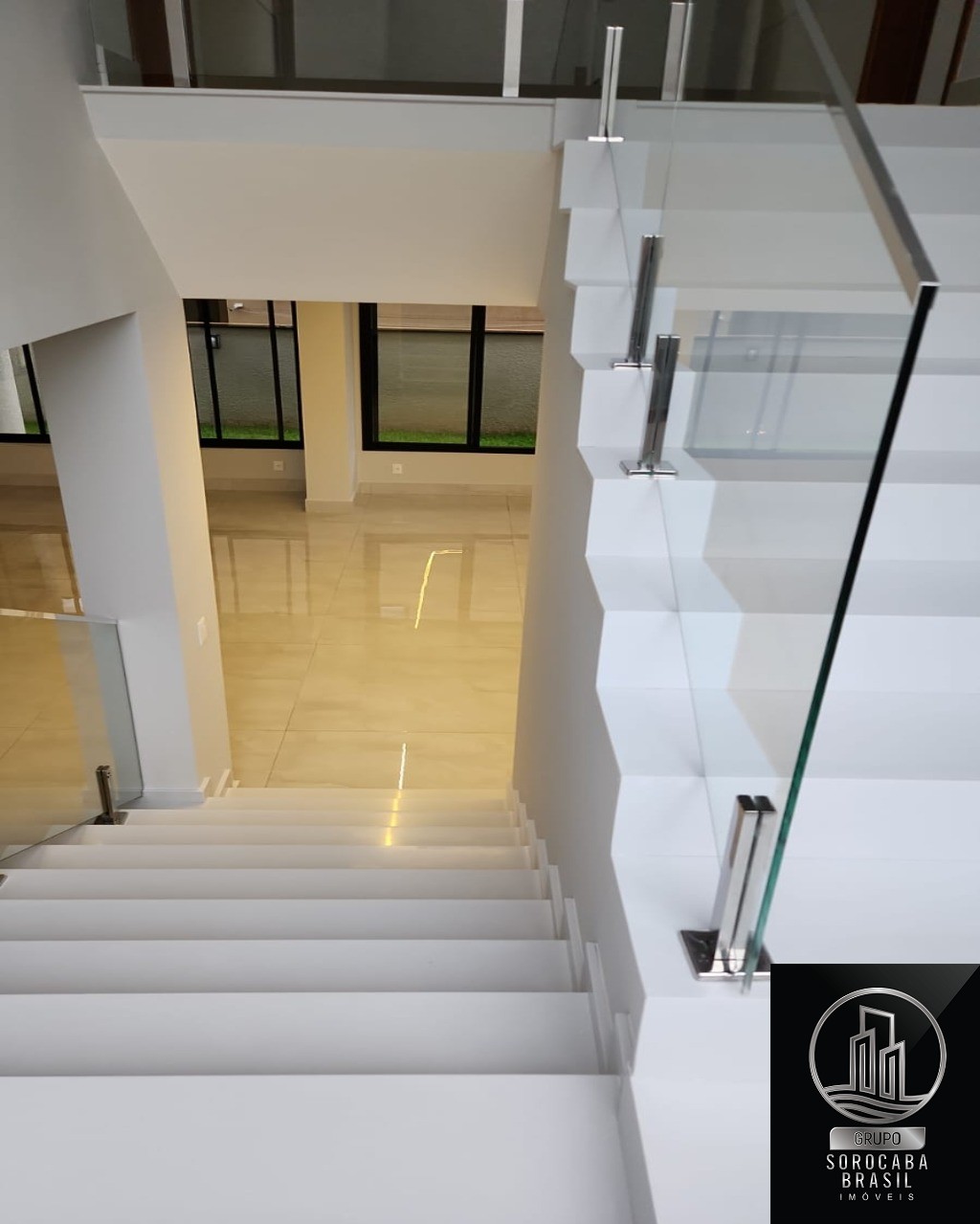 Sobrado com 3 dormitórios à venda, 390 m² por R$ 2.900.000 -