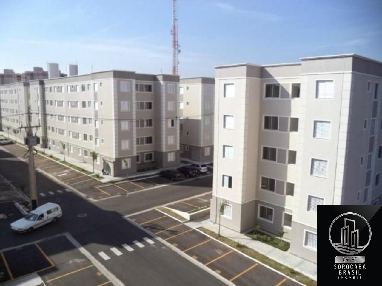 Apartamento com 2 dormitórios à venda, 47 m² por R$ 212.000 