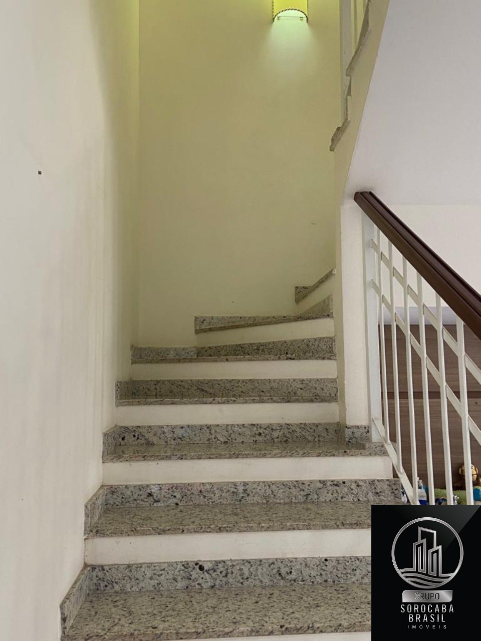 Sobrado com 3 dormitórios à venda, 147 m² por R$ 780.000 - c