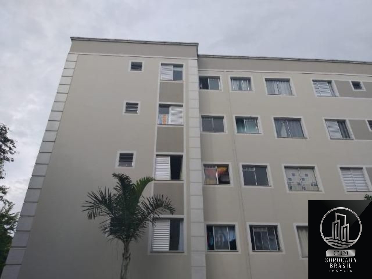 Apartamento com 2 dormitórios à venda, 47 m² por R$ 212.000 