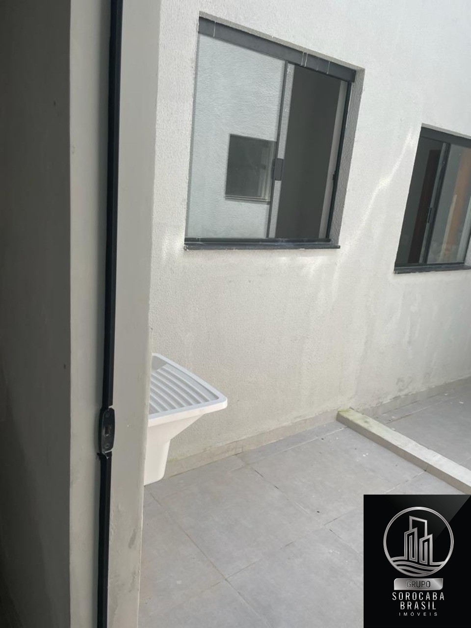 Casa com 2 dormitórios à venda, 50 m² por R$ 205.000 - parqu
