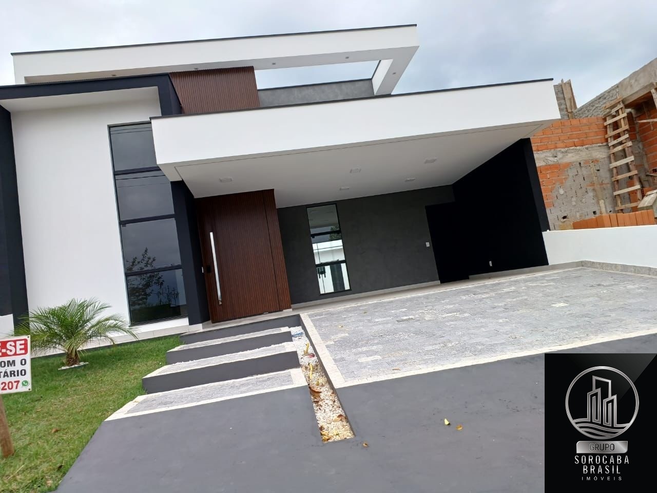 Casa com 3 dormitórios à venda, 180 m² por R$ 1.400.000 - ap