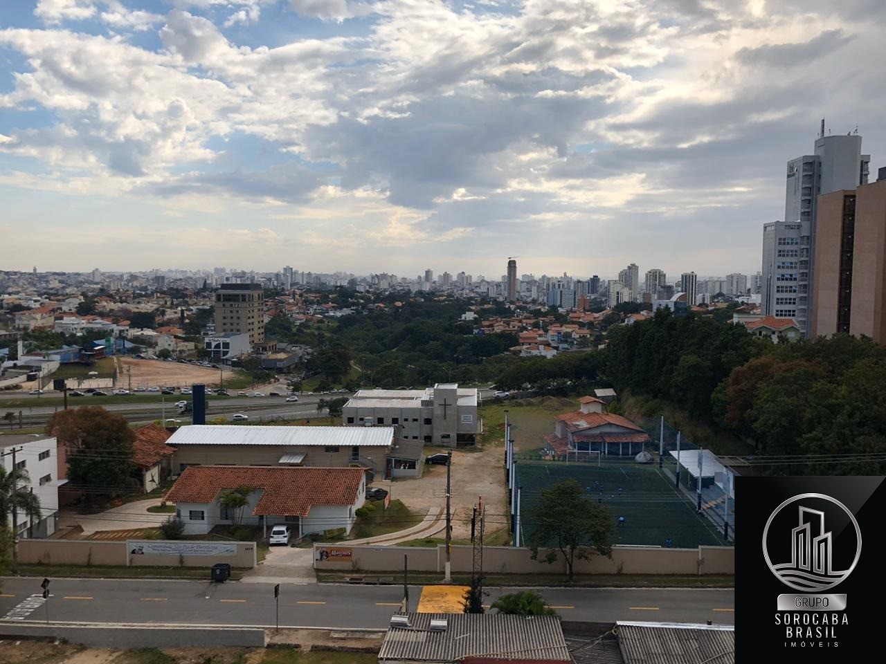 Apartamento com 3 dormitórios à venda, 136 m² por R$ 1.000.0