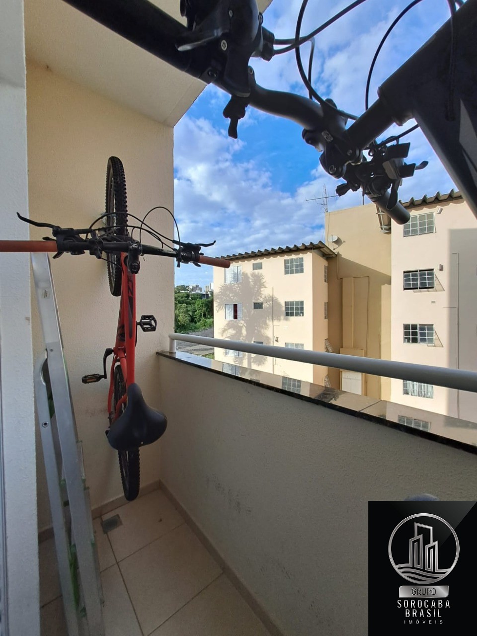 Casa com 2 dormitórios à venda, 57 m² por R$ 270.000 - jardi