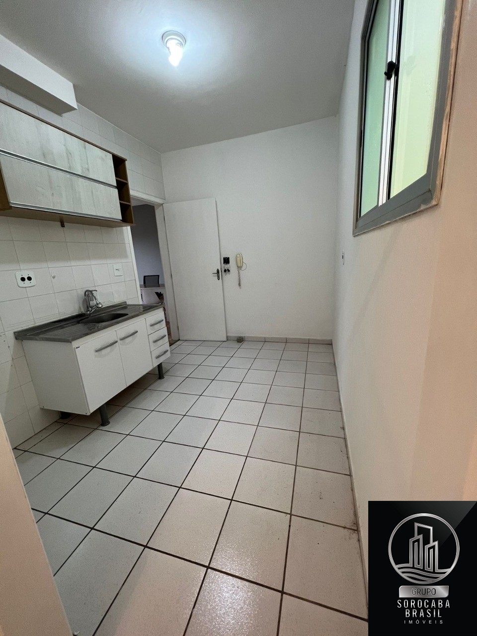 Apartamento com 2 dormitórios para alugar, 65 m² por R$ 1.60