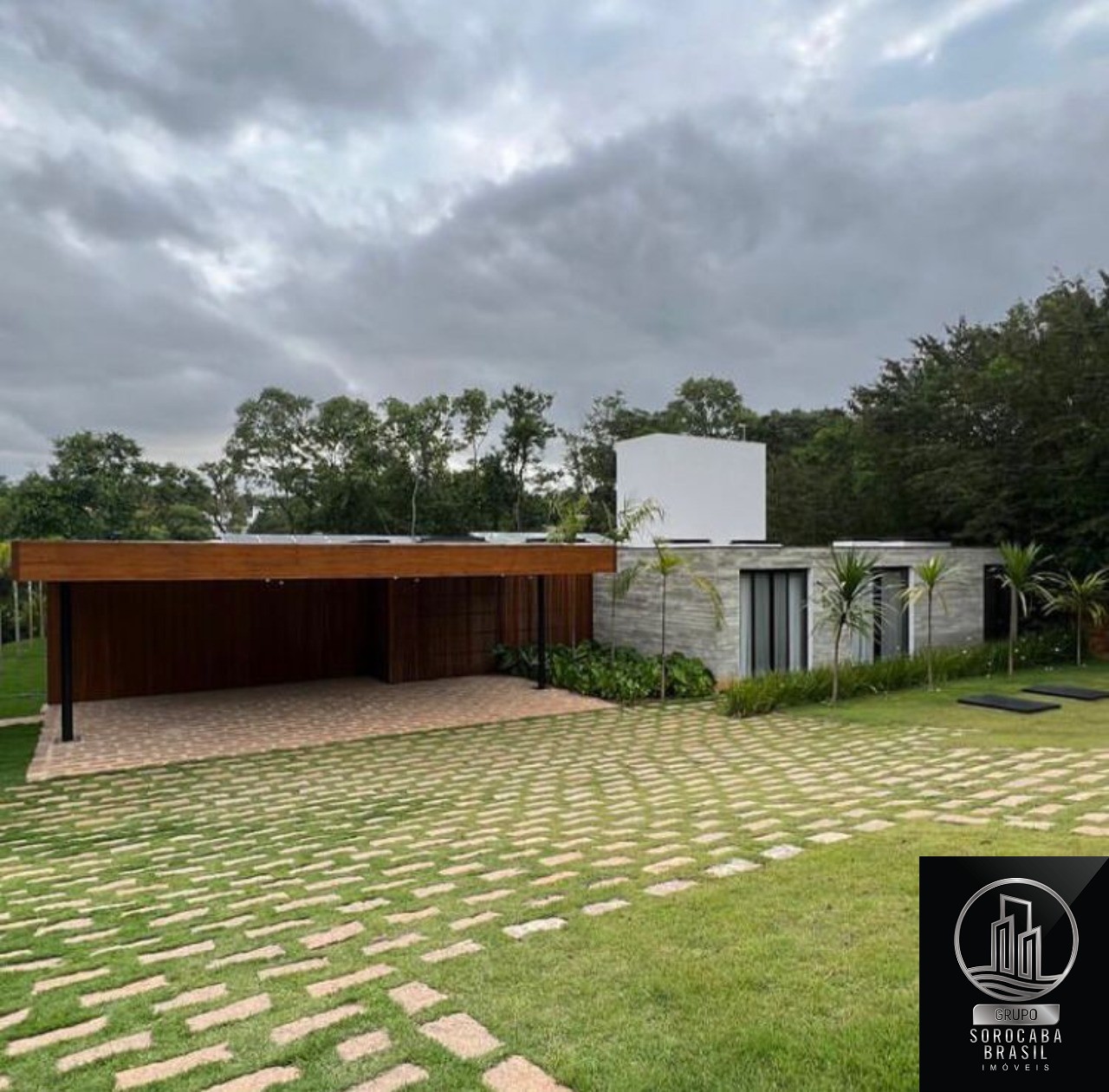 Casa com 5 suítesà venda, 630 m² por R$ 9.900.000 - condomín