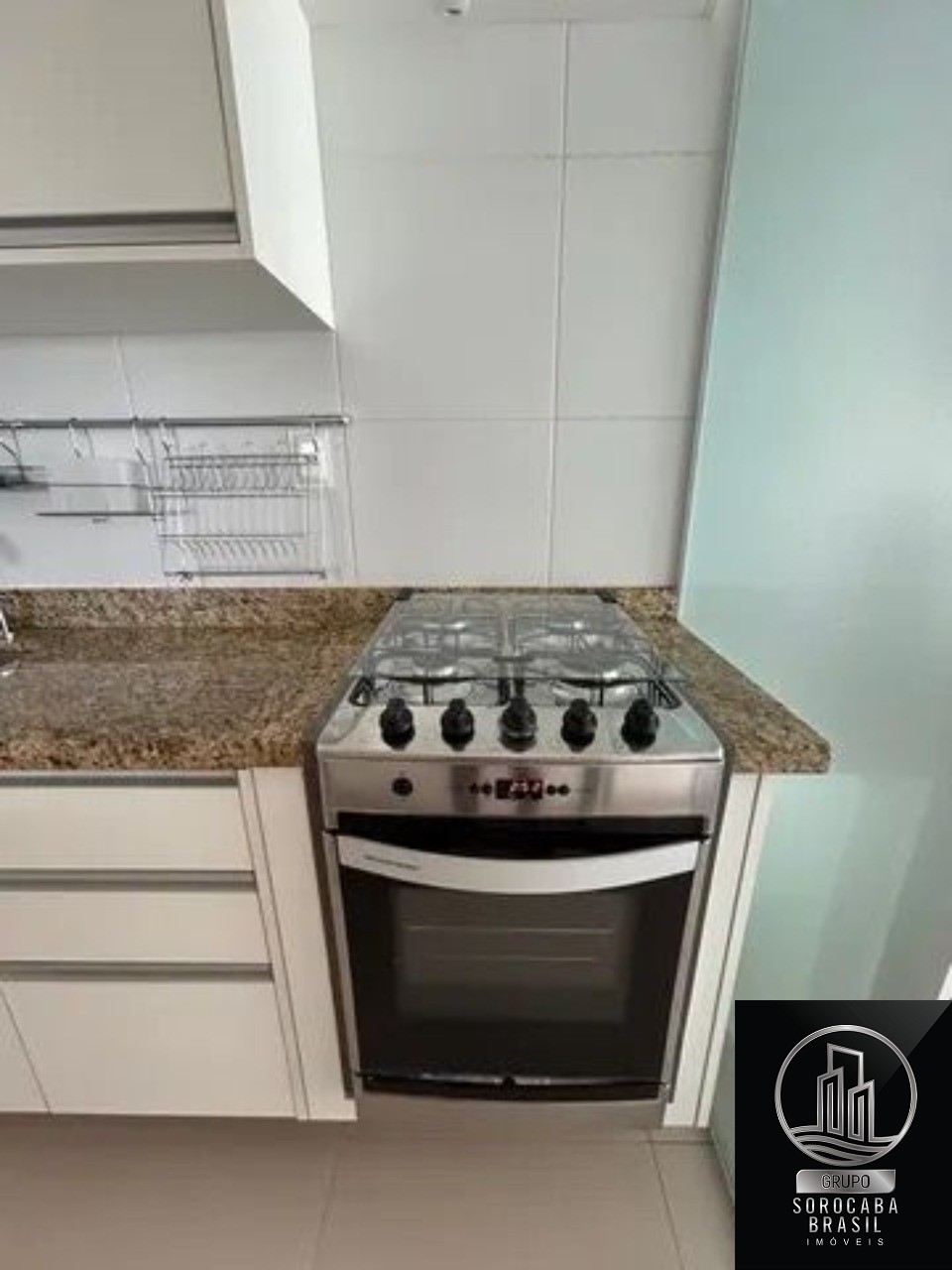 Apartamento com 3 dormitórios (sendo 1 suíte) para alugar, 7