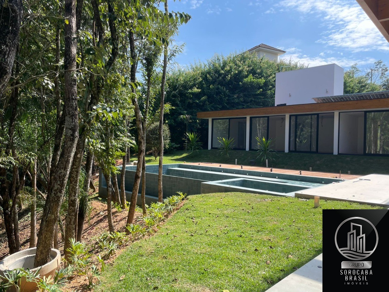 Casa com 5 suítesà venda, 630 m² por R$ 9.900.000 - condomín
