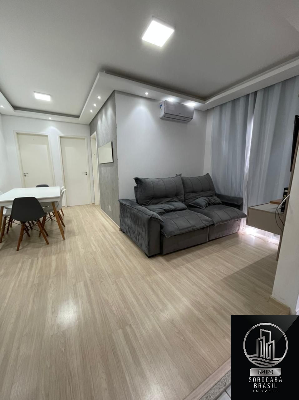Apartamento com 2 dormitórios à venda, 59 m² por R$ 355.000 