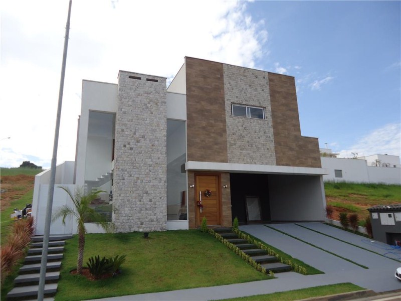 Sobrado com 3 dormitórios à venda, 245 m² por R$ 1.000.000 -