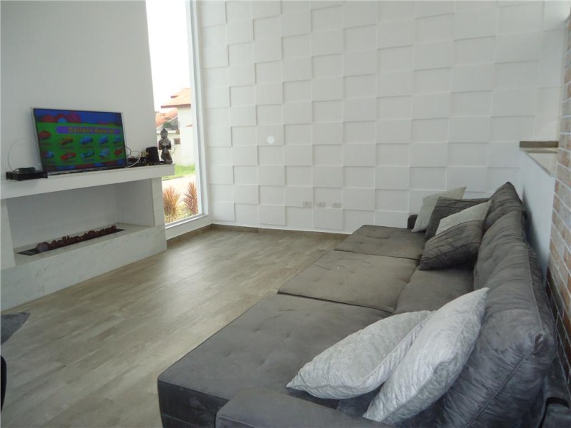 Sobrado com 3 dormitórios à venda, 245 m² por R$ 1.000.000 -