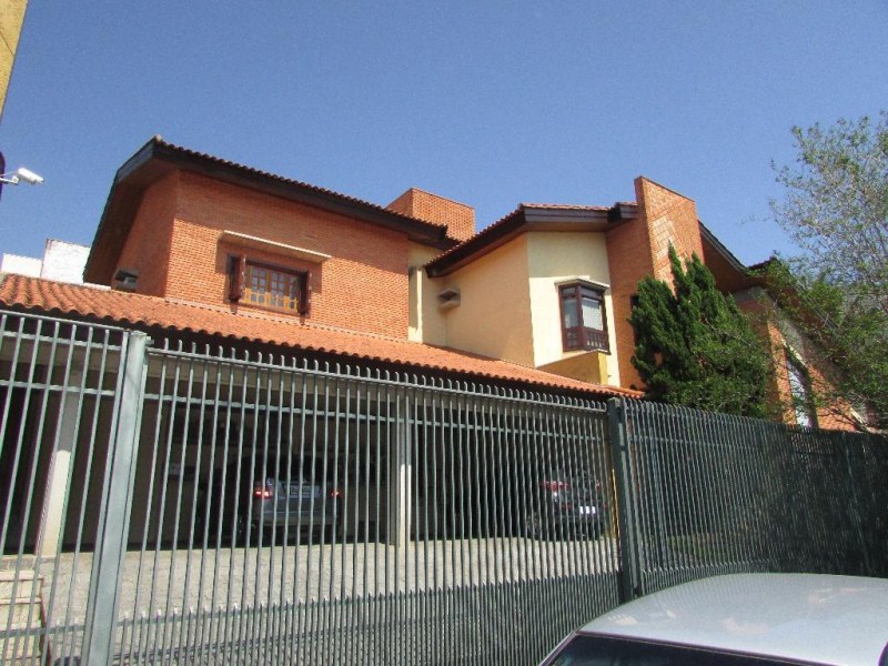 Sobrado com 4 dormitórios à venda, 780 m² por R$ 3.100.000,0