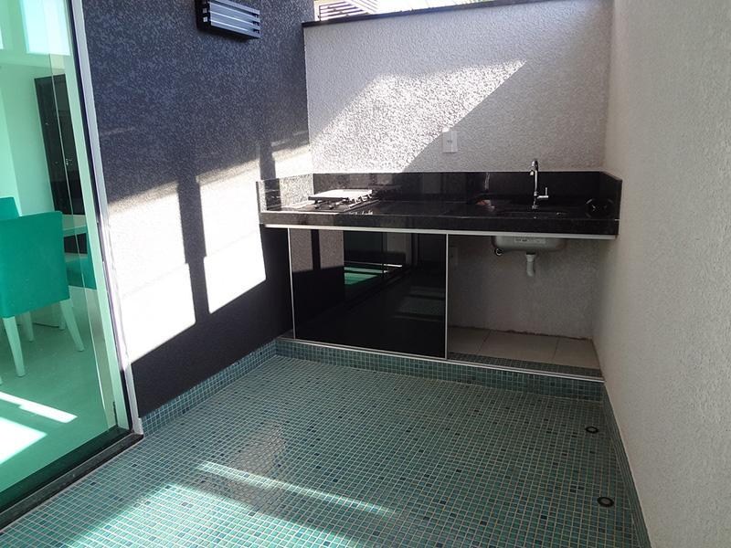 Casa com 3 dormitórios à venda, 200 m² por R$ 1.350.000 - co