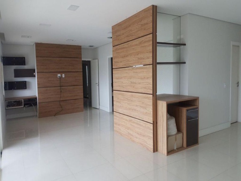 Apartamento com 3 suítes à venda, 247 m² por R$ 2.310.000 - 