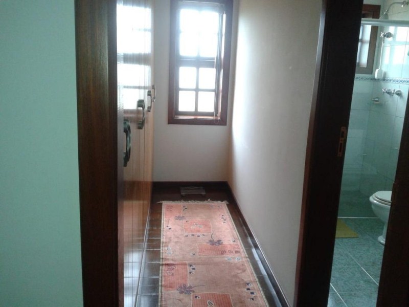 Sobrado com 5 dormitórios à venda, 440 m² por R$ 1.800.000,0