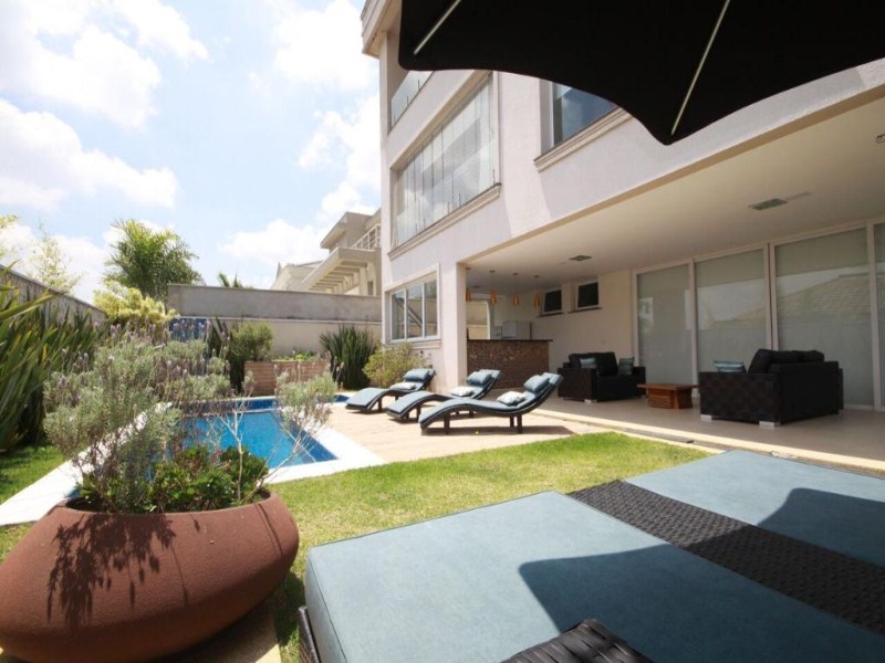 Sobrado com 4 dormitórios à venda, 560 m² por R$ 4.500.000 -