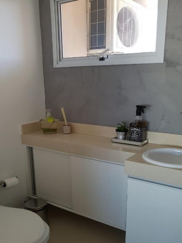 Apartamento com 3 dormitórios à venda, 129 m² por R$ 850.000