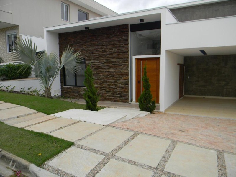 Casa com 4 dormitórios à venda, 318 m² por R$ 2.350.000 - co