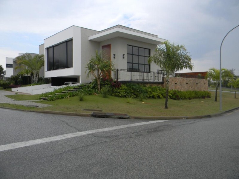 Casa com 4 dormitórios à venda, 362 m² por R$ 2.700.000 - co