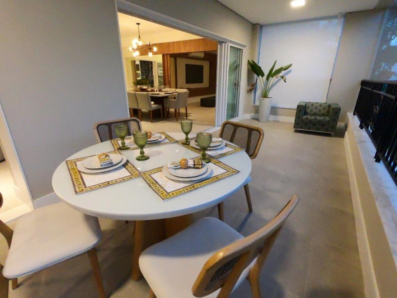 Apartamento com 4 dormitórios à venda, 314 m² por R$ 2.460.0