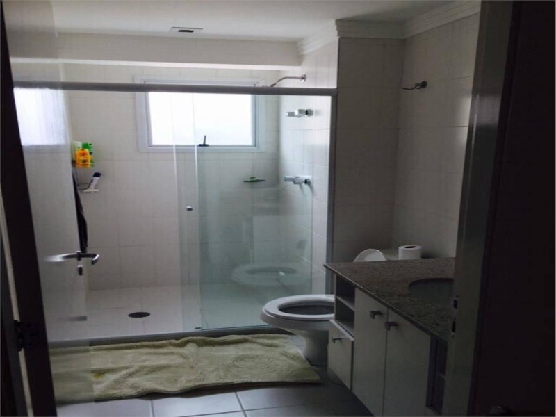 Apartamento com 3 dormitórios à venda, 196 m² por R$ 1.700.0
