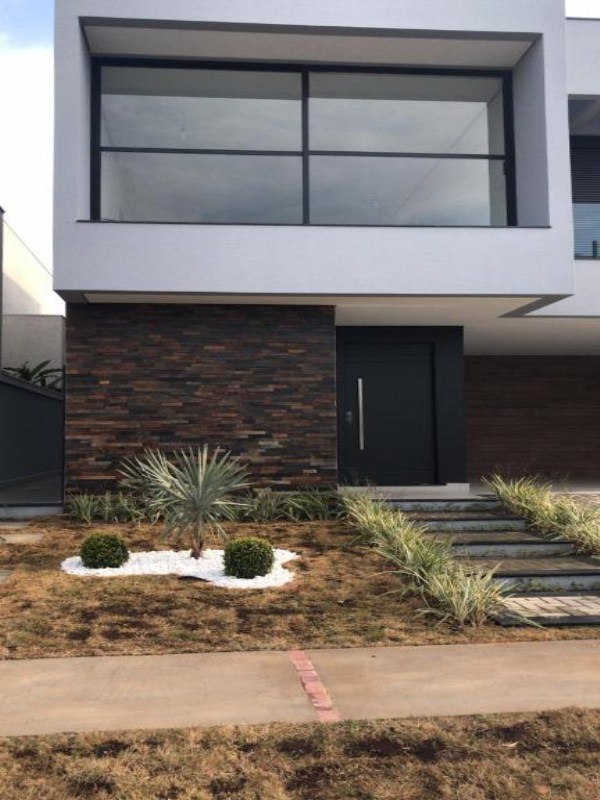 Sobrado com 4 dormitórios à venda, 300 m² por R$ 1.600.000 -