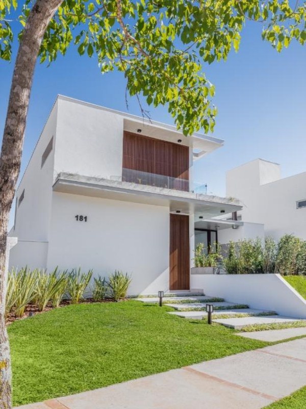 Sobrado com 3 dormitórios à venda, 321 m² por R$ 1.900.000 -