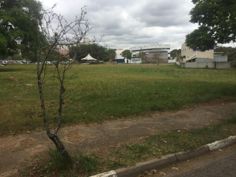 Terreno à venda, 560 m² por R$ 840.000 - jardim do paço - so