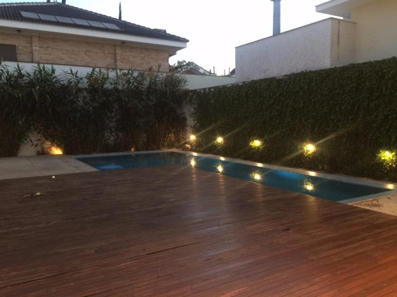 Sobrado com 4 dormitórios à venda, 520 m² por R$ 2.500.000,0