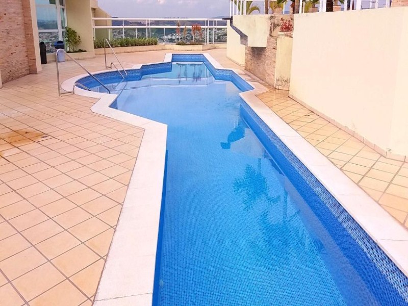 Apartamento com 3 dormitórios à venda, 140 m² por R$ 850.000