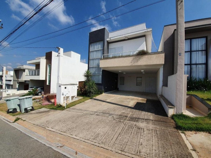 Sobrado com 3 dormitórios à venda, 180 m² por R$ 720.000 - c