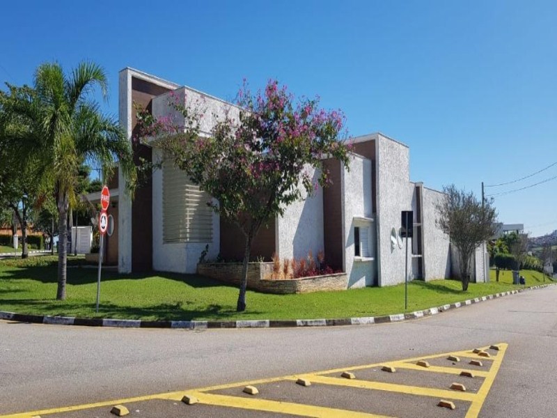 Casa com 3 dormitórios à venda, 350 m² por R$ 1.600.000 - co
