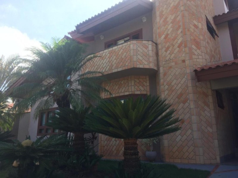 Sobrado com 4 dormitórios à venda, 412 m² por R$ 1.600.000 -