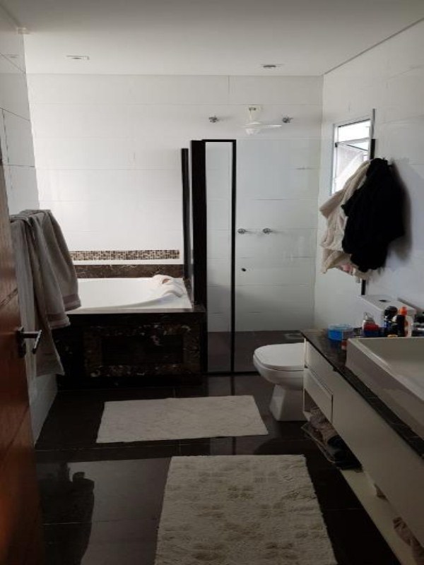 Sobrado com 4 dormitórios à venda, 288 m² por R$ 1.200.000 -
