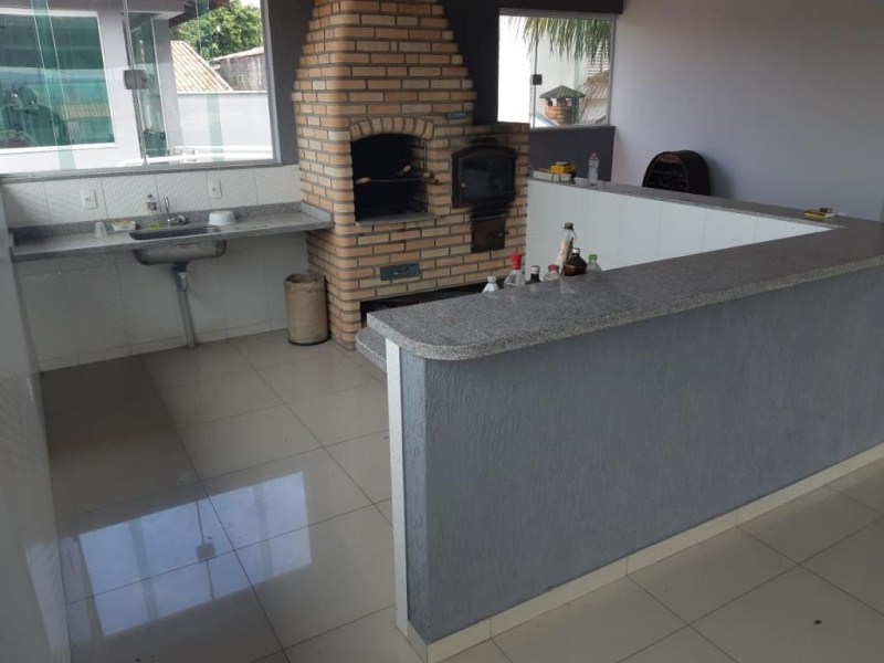 Sobrado com 3 dormitórios à venda, 307 m² por R$ 1.170.000 -