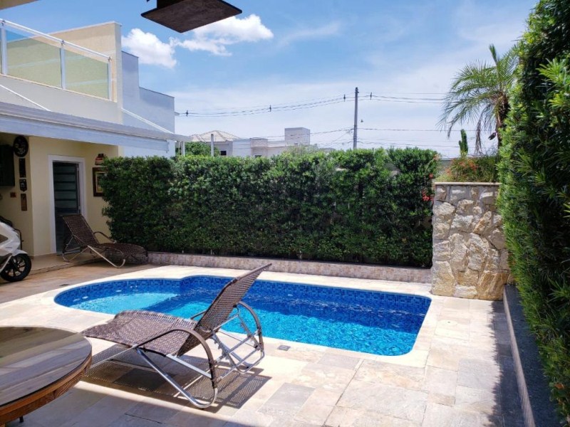 Sobrado com 3 dormitórios à venda, 260 m² por R$ 1.350.000 -