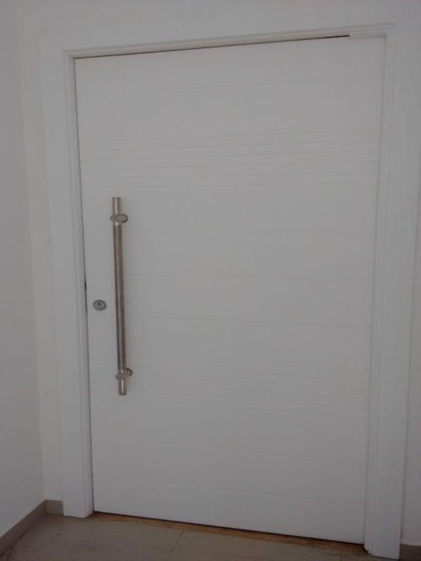 Sobrado com 3 dormitórios à venda, 303 m² por R$ 1.150.000 -