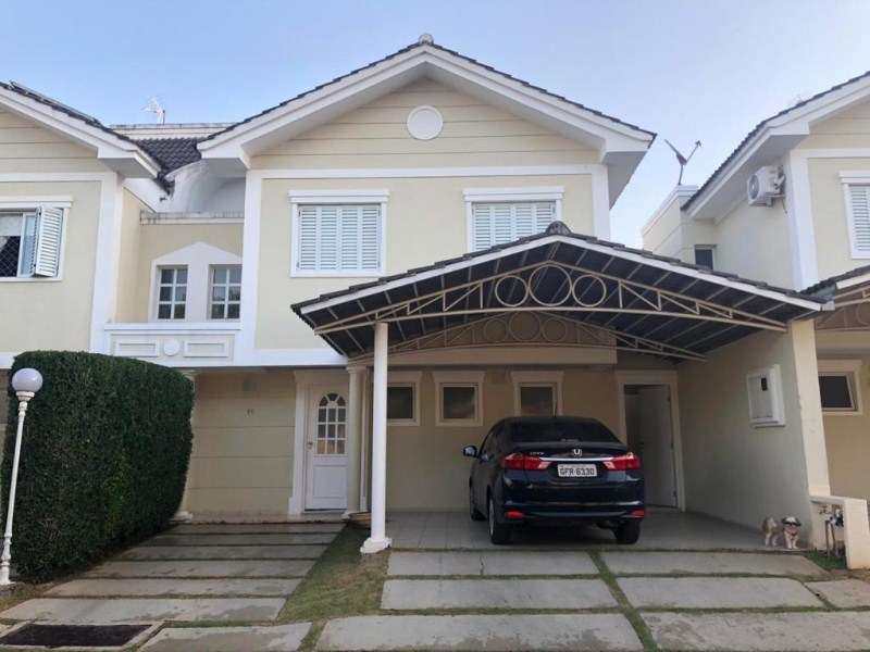 Sobrado com 4 dormitórios à venda, 180 m² por R$ 790.000 - c
