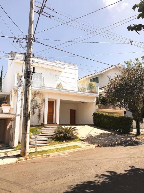 Maravilhoso sobrado com 3 dormitórios à venda, 231 m² por R$