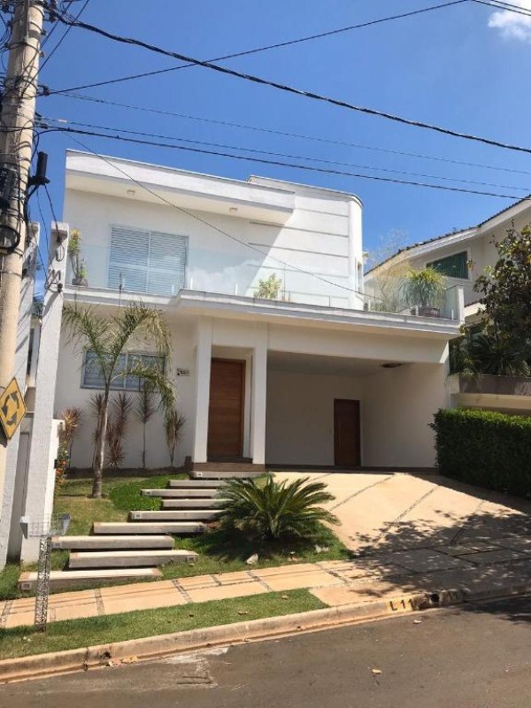 Maravilhoso sobrado com 3 dormitórios à venda, 231 m² por R$