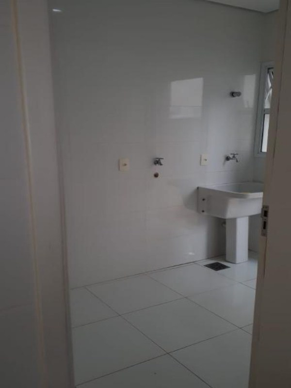 Maravilhoso sobrado com 3 dormitórios à venda, 250 m² por R$