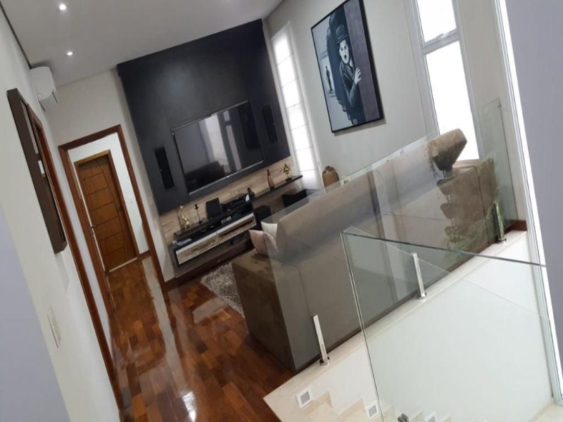 Excelente sobrado com 4 dormitórios à venda, 396 m² por R$ 1